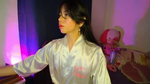 Snapshot of lolifantasy chatting on 03.17.26 Rya DKhrt online show from 03.17.26