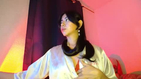 Snapshot of lolifantasy chatting on 03.25.26 Rya DKhrt online show from 03.25.26
