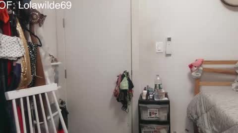 Snapshot of lolita_wilde390 chatting on 09.16.25 Lolita Wildes Back online show from 09.16.25