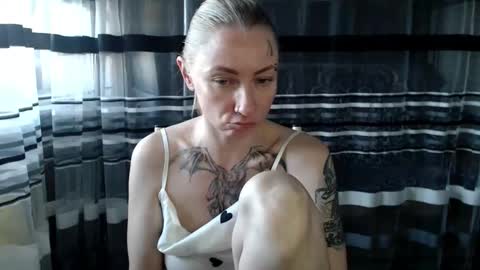 Lisa online show from 10.17.25