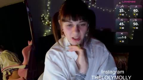 Molli online show from 02.20.25