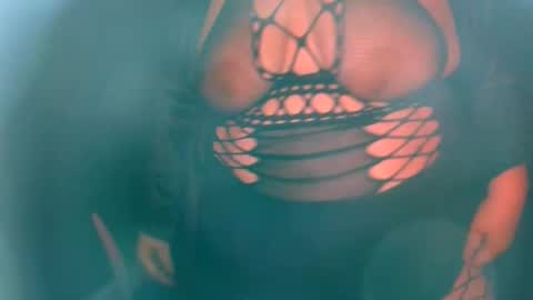 Snapshot of lonelyhousewifemilf chatting on 05.20.26 lonelymilfy online show from 05.20.26