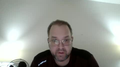 Lonely Man online show from 04.18.26