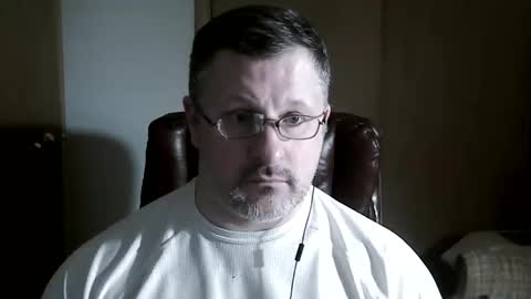 Snapshot of lookin75 chatting on 02.26.25 lookin75 online show from 02.26.25