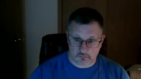 Snapshot of lookin75 chatting on 10.25.25 lookin75 online show from 10.25.25