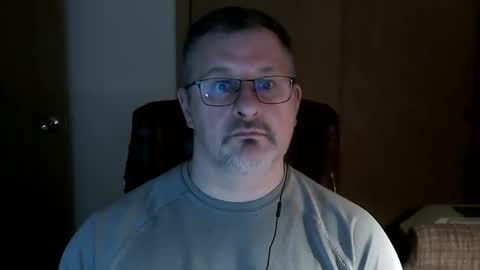 Snapshot of lookin75 chatting on 03.10.26 lookin75 online show from 03.10.26