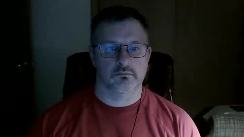 Snapshot of lookin75 chatting on 04.11.26 lookin75 online show from 04.11.26