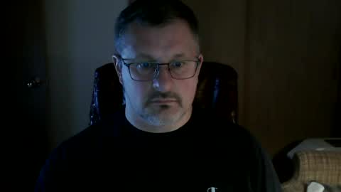 Snapshot of lookin75 chatting on 06.23.26 lookin75 online show from 06.23.26