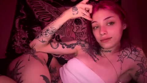 lookingforlona online show from 10.05.25