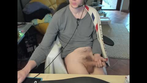 loomie online show from 12.07.24