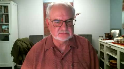 Snapshot of loop102 chatting on 05.23.26 loop102 online show from 05.23.26
