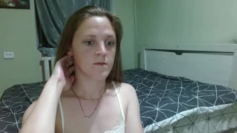 Snapshot of lora879 chatting on 05.27.26 Lora online show from 05.27.26