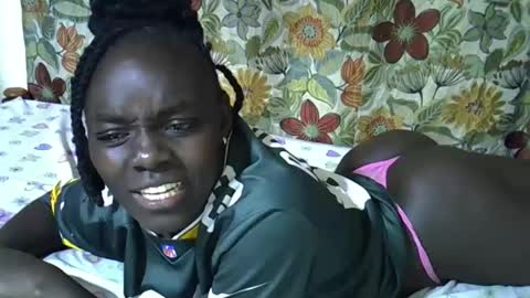 Snapshot of lora_amor chatting on 04.10.26 lora_amor online show from 04.10.26