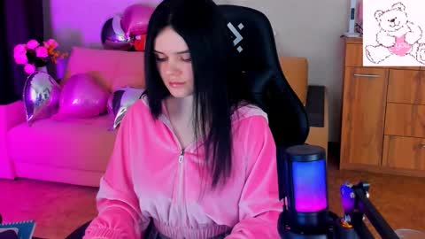 Snapshot of lora_cain chatting on 02.22.25 Lora Cain online show from 02.22.25