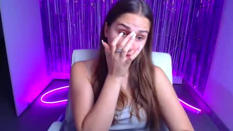 Lora online show from 09.19.25