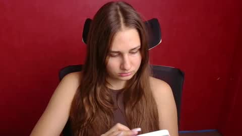 Lora online show from 09.20.25