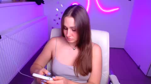 Lora online show from 10.30.25