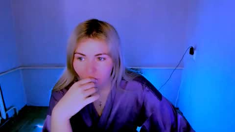 Lora online show from 03.25.26