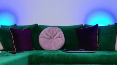 Snapshot of lorawarnner chatting on 04.18.26 Miss online show from 04.18.26