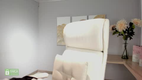 Deborah Daz online show from 01.28.25