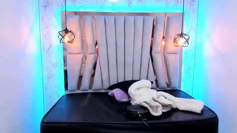 lorem_adams online show from 02.25.25