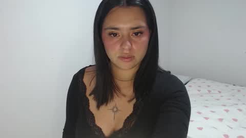 lorem_adams online show from 01.06.26