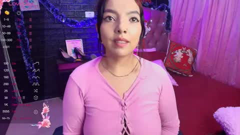 Snapshot of loren_44tits chatting on 12.22.25 Loren online show from 12.22.25