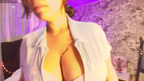 Snapshot of loren_44tits chatting on 03.02.26 Loren online show from 03.02.26