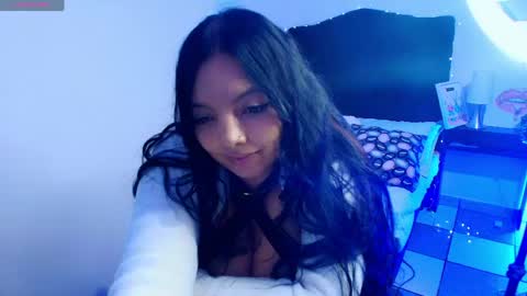 Snapshot of loren_44tits chatting on 05.20.26 Loren online show from 05.20.26