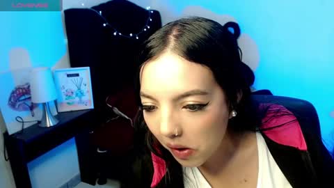 Snapshot of loren_44tits chatting on 07.09.26 Loren online show from 07.09.26