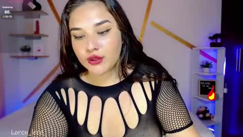 Snapshot of loren_leee chatting on 02.22.25 Loren online show from 02.22.25