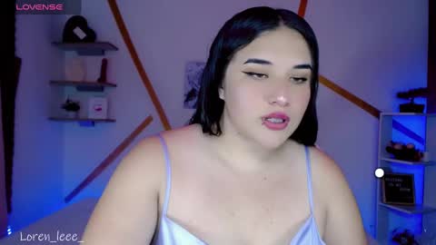 Snapshot of loren_leee chatting on 03.02.25 Loren online show from 03.02.25