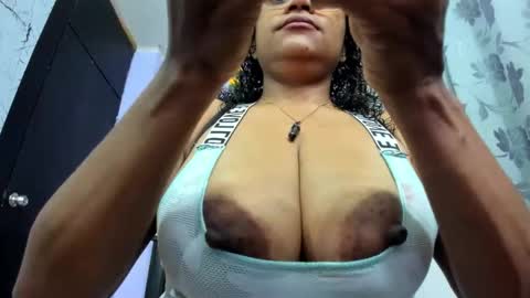 Lorena Parlove online show from 02.13.26