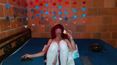 Snapshot of lorenacapelli chatting on 10.10.25 Lorena Capelli online show from 10.10.25