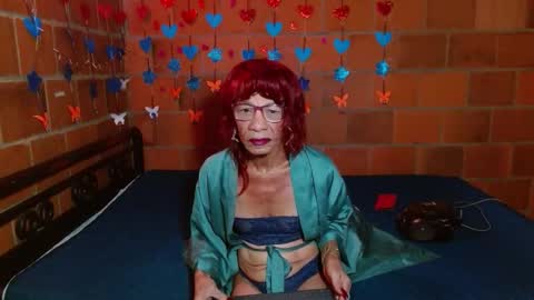 Snapshot of lorenacapelli chatting on 10.12.25 Lorena Capelli online show from 10.12.25