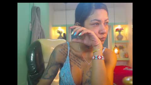 Snapshot of lorenapinto_ chatting on 07.08.26 lore online show from 07.08.26