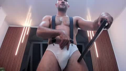  L O R E N Z O  Thumbs Up help  online show from 03.11.25