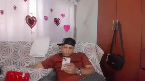 Snapshot of loreth_jw chatting on 09.15.25 Queen Loreth online show from 09.15.25