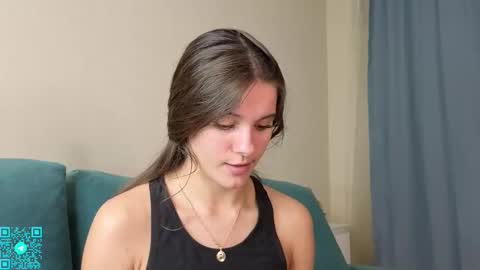 Snapshot of lorettadunnelli chatting on 09.19.25 Chloe for Fan BlackHole online show from 09.19.25