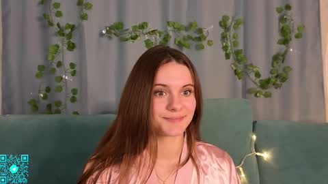 Snapshot of lorettadunnelli chatting on 10.03.25 Chloe for Fan BlackHole online show from 10.03.25