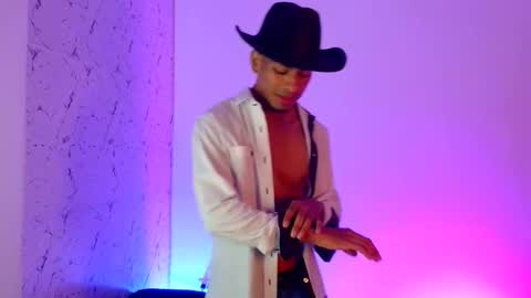 Lorian Vikel  online show from 02.20.26