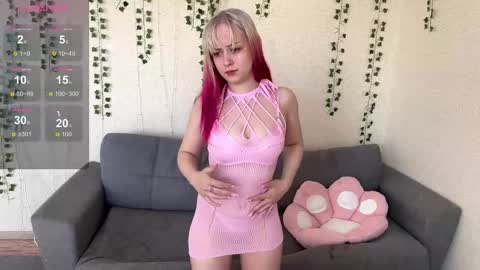 Snapshot of lorilorilorilori chatting on 09.21.25 lorilorilorilori online show from 09.21.25