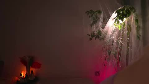 Lorrie online show from 09.30.25