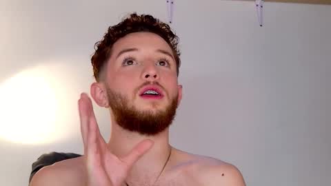 Snapshot of los_juanes chatting on 02.06.26 JUAN JUAN online show from 02.06.26