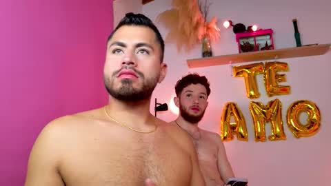 Snapshot of los_juanes chatting on 02.14.26 JUAN JUAN online show from 02.14.26