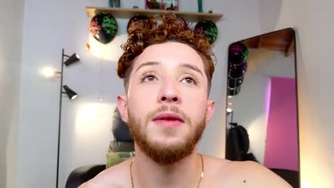 Snapshot of los_juanes chatting on 02.22.26 JUAN JUAN online show from 02.22.26