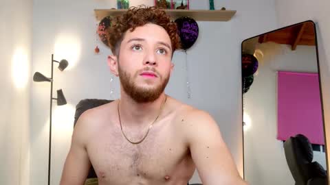 Snapshot of los_juanes chatting on 02.26.26 JUAN JUAN online show from 02.26.26