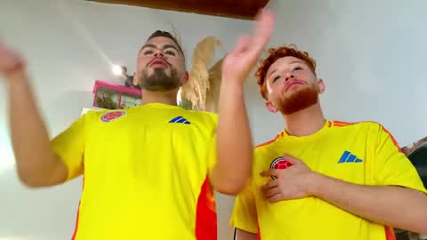 Snapshot of los_juanes chatting on 03.26.26 JUAN JUAN online show from 03.26.26