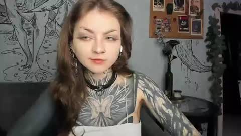 Snapshot of lostallice chatting on 06.16.26 lostallice online show from 06.16.26