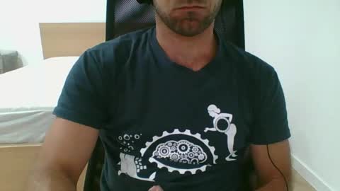 Snapshot of lostimidos chatting on 08.04.26 Los timidos online show from 08.04.26